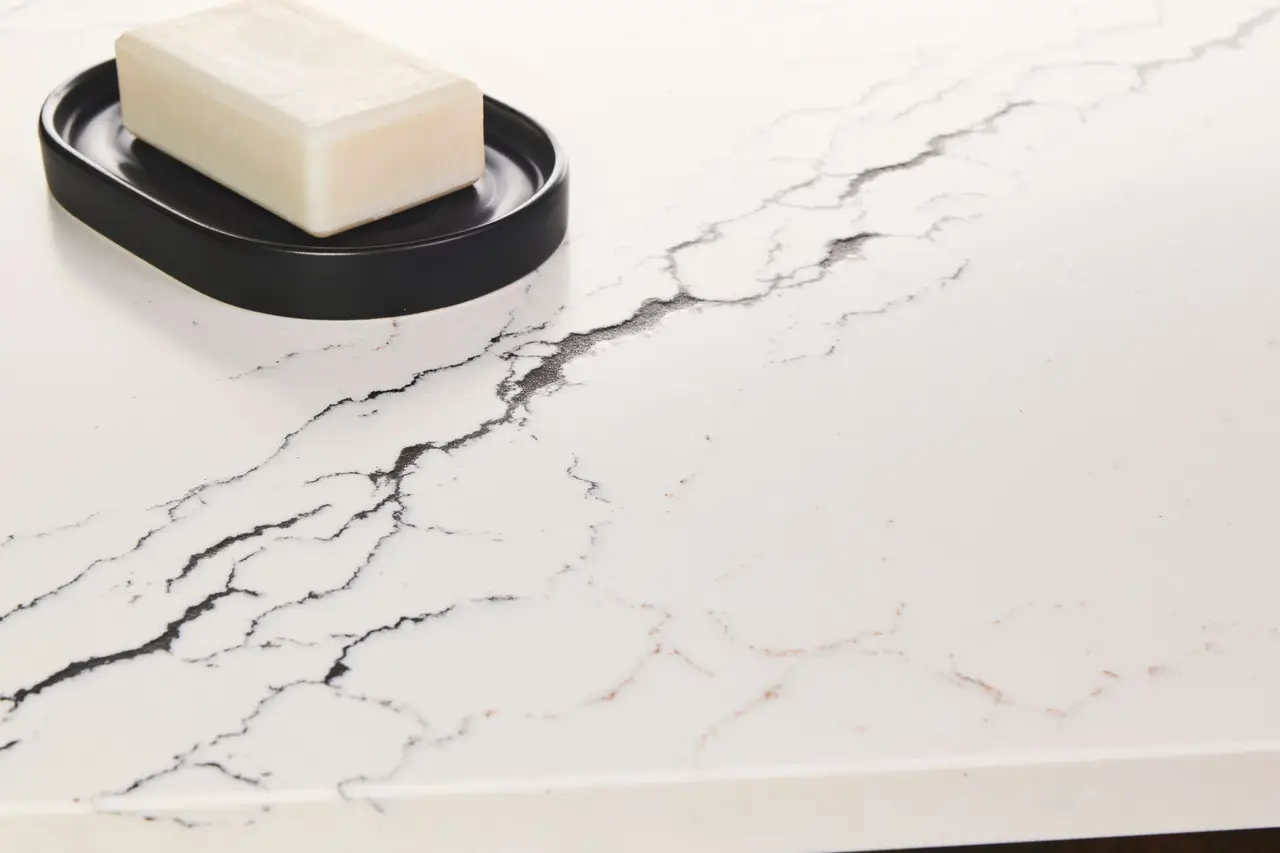 Inverness Platinum™ Design Detail Slab Inspiration