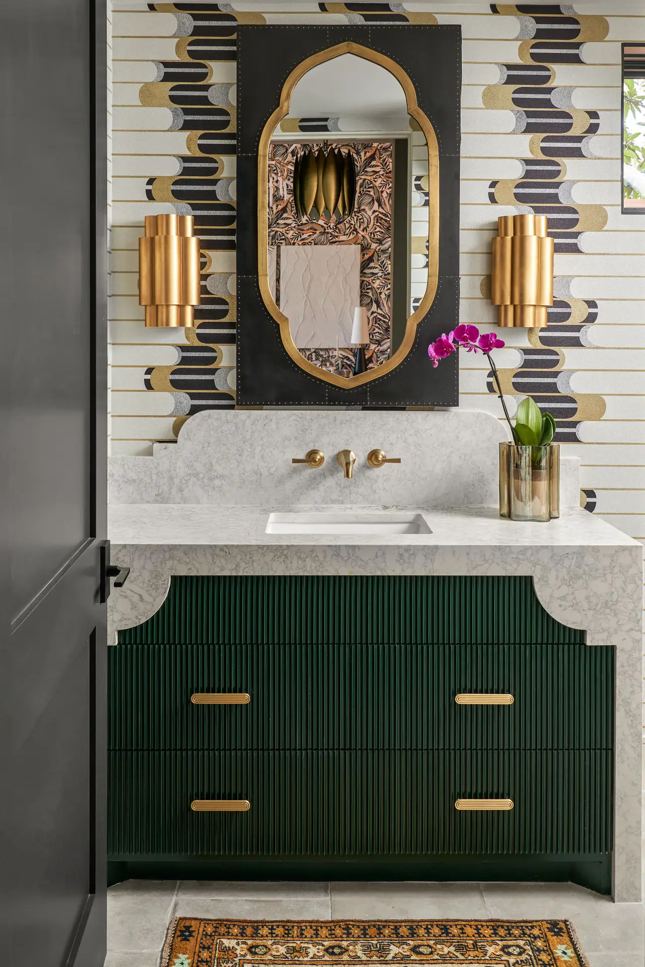Ainsley™ Design Detail Slab Inspiration