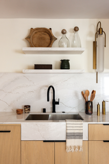 The Art of an Uncomplicated Kitchen