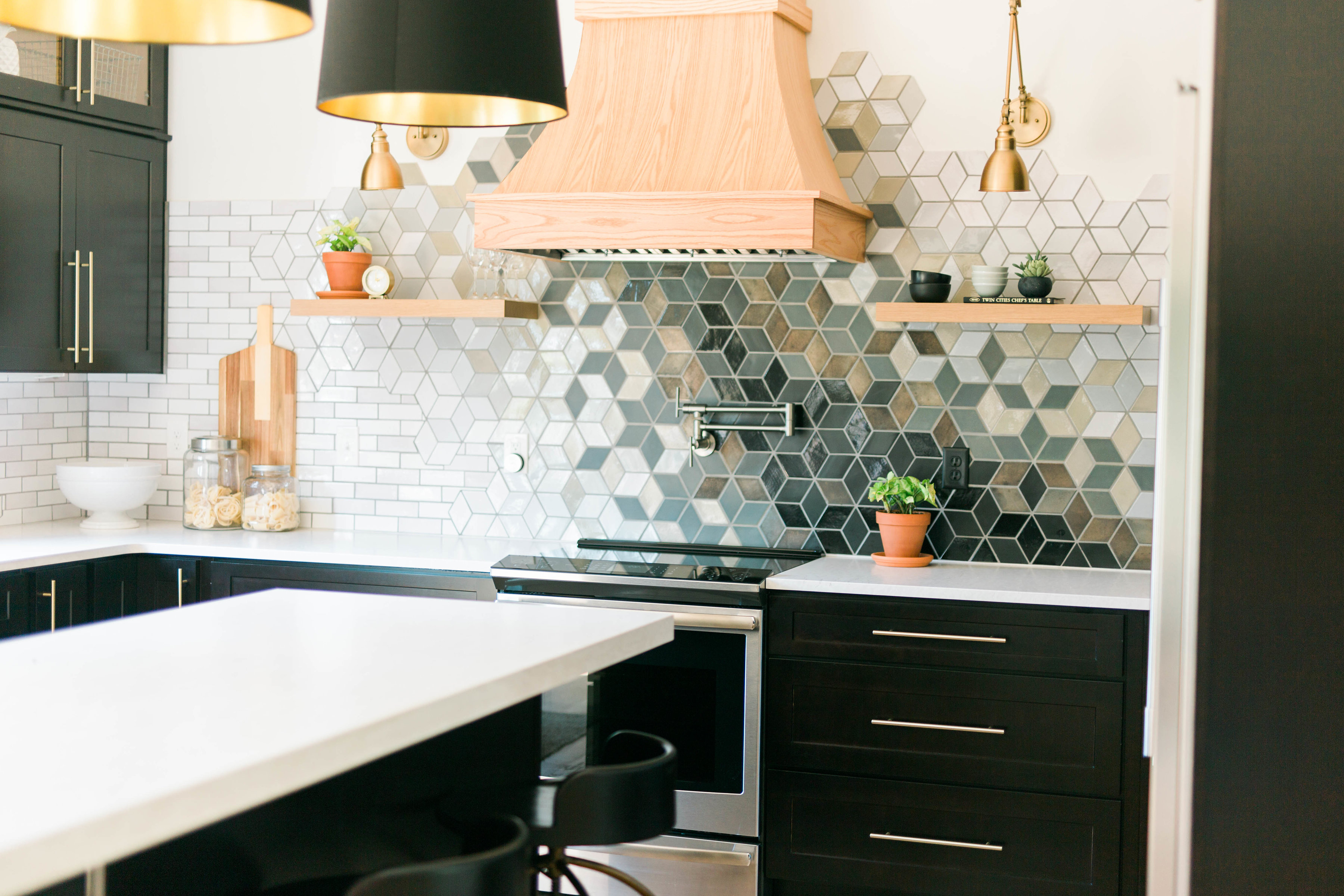 5 Countertop And Backsplash Ideas To